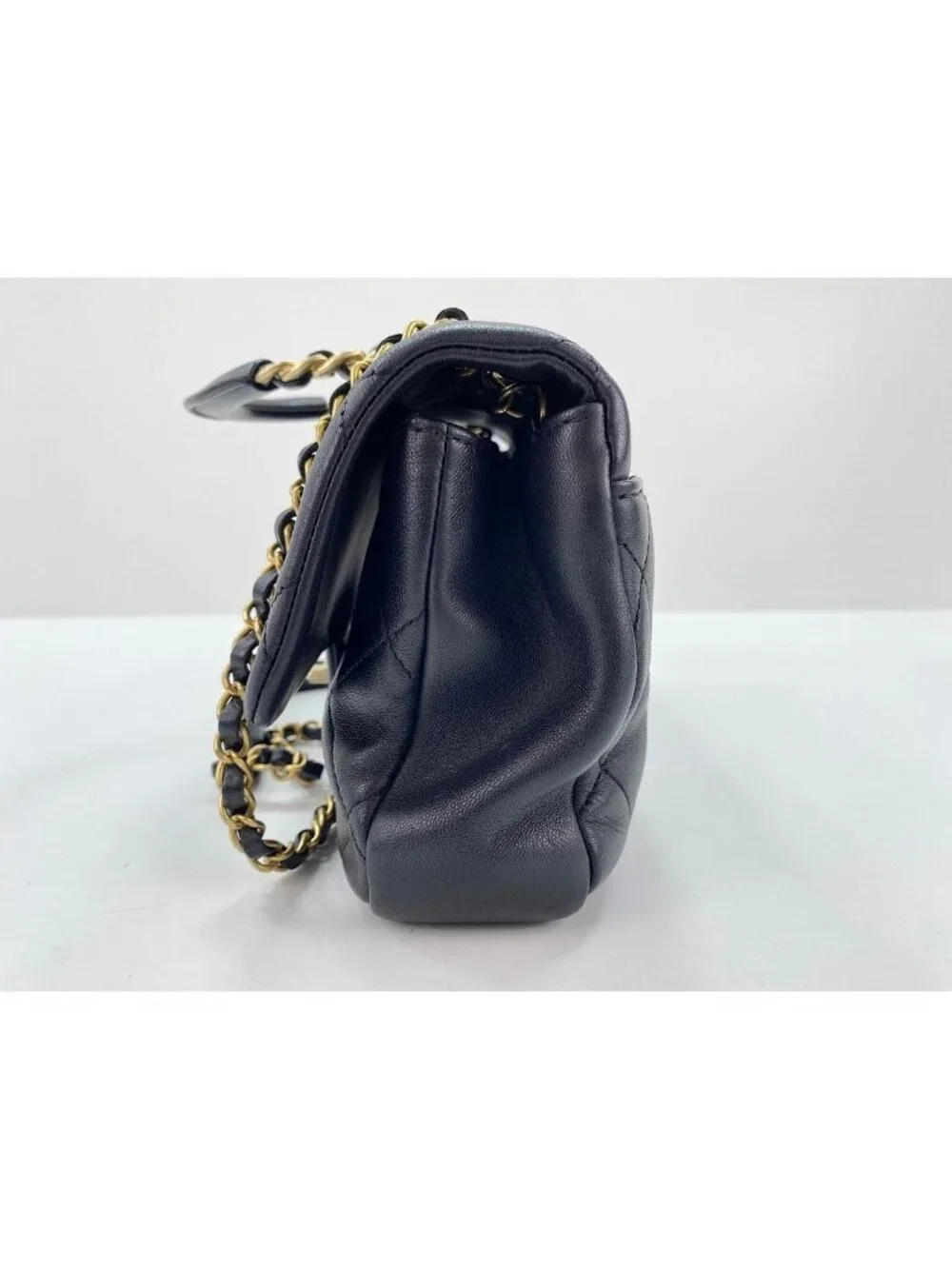 Chanel Shoulder Bag Quilted